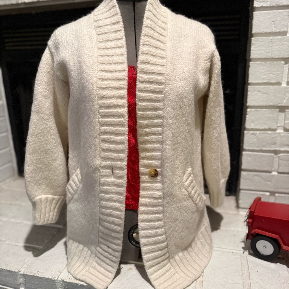 Faherty Stella Cream Alpaca Sweater Size Medium